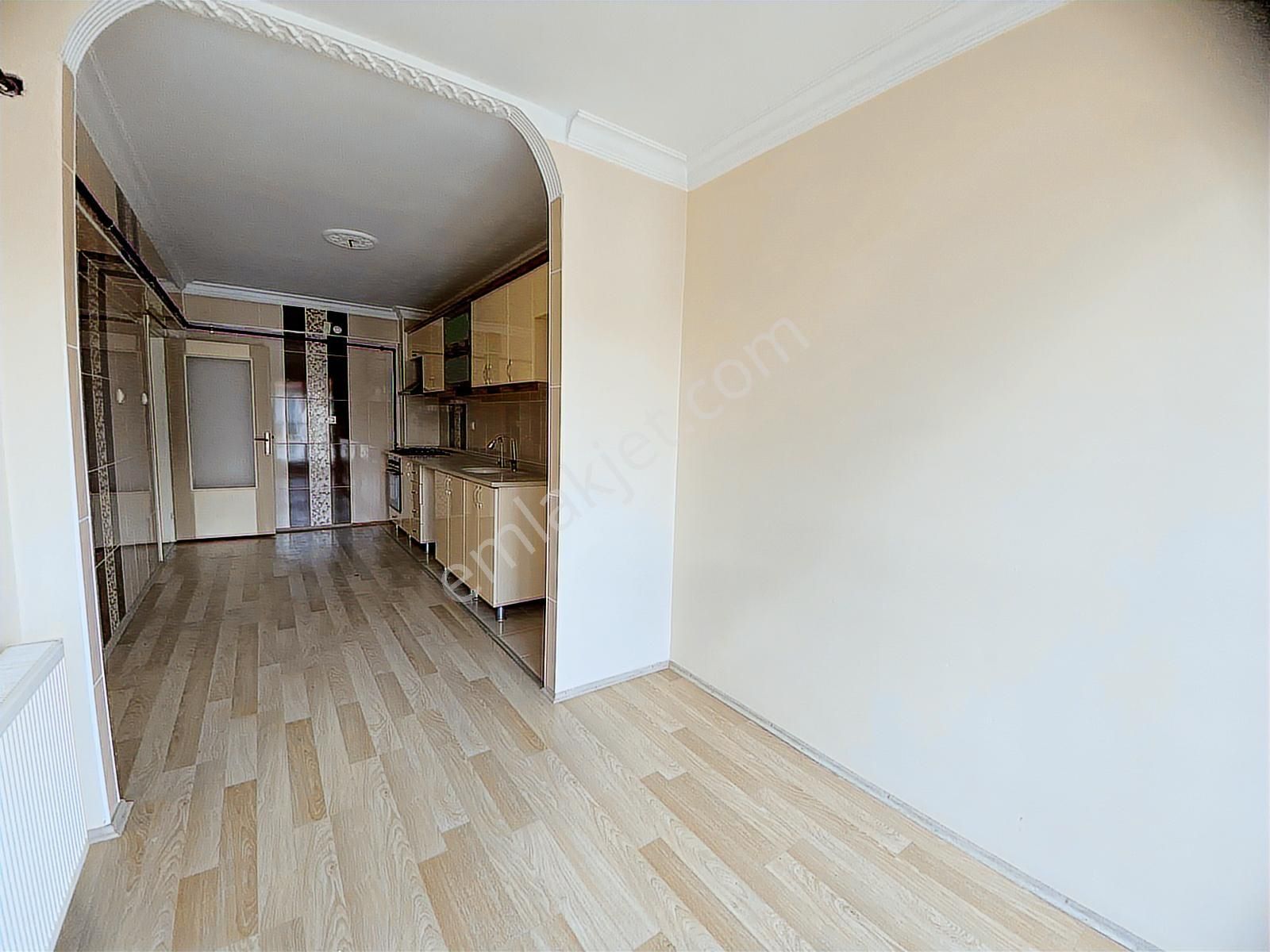 Yıldıztepe'de, 3. Kat, Yapılı, Ferah, Ana Cadde Arkası Kiralık! - Görsel 19