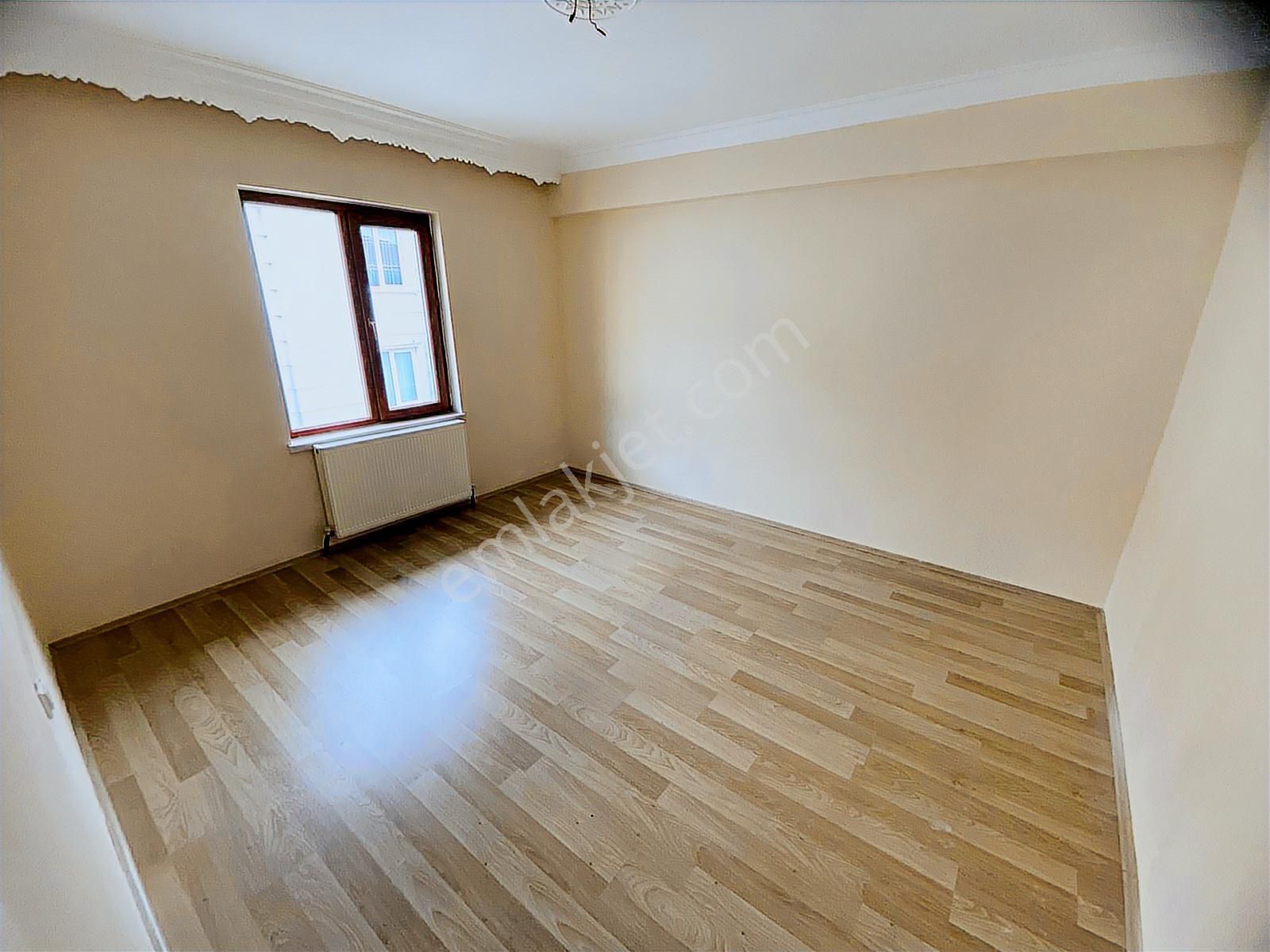 Yıldıztepe'de, 3. Kat, Yapılı, Ferah, Ana Cadde Arkası Kiralık! - Görsel 4