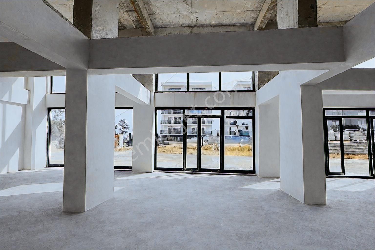 Kayapa Çamlık 'ta Dörtyol Ağzı Satılık Dükkan - Görsel 2