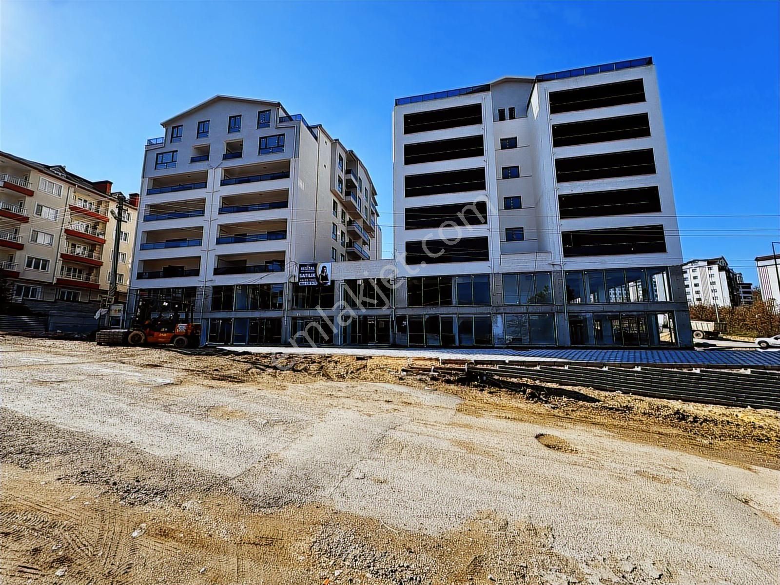 Kayapa Çamlık 'ta Dörtyol Ağzı Satılık Dükkan - Görsel 7