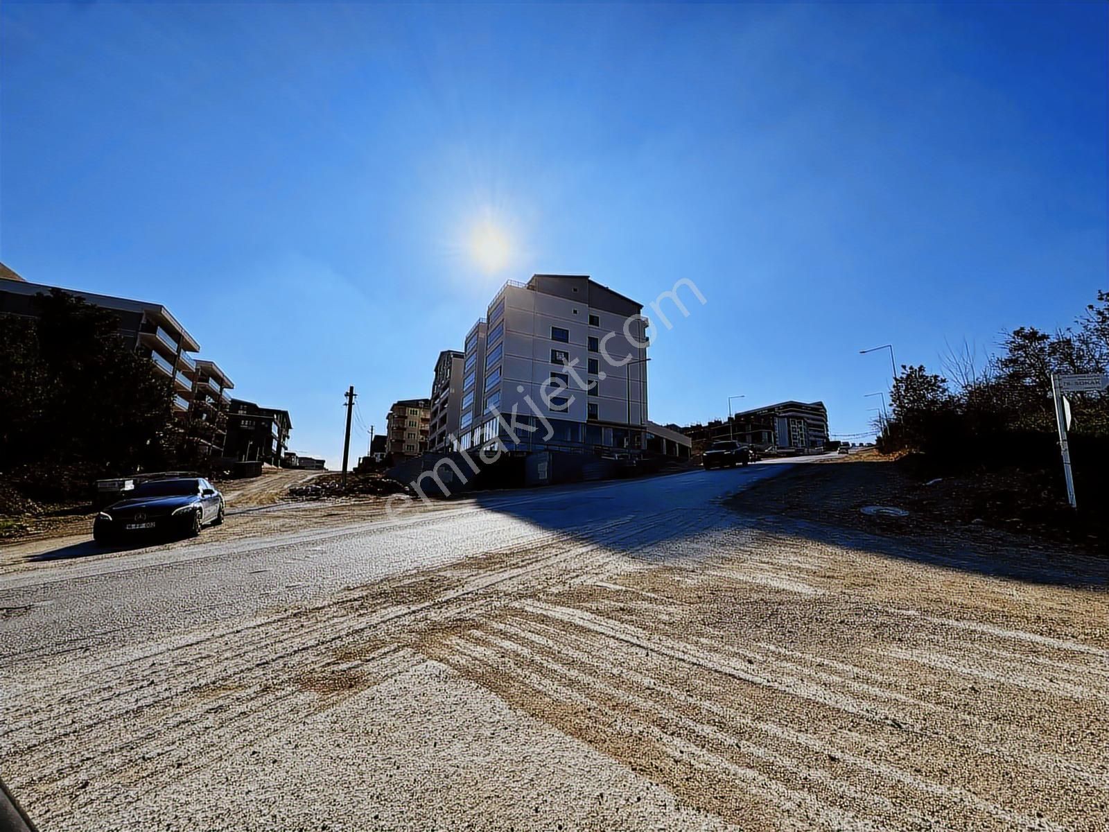 Kayapa Çamlık 'ta Dörtyol Ağzı Satılık Dükkan - Görsel 4