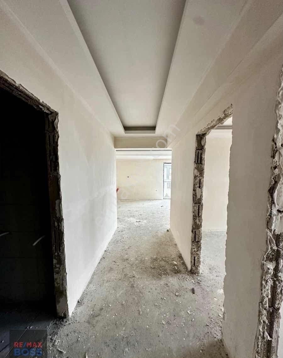 Çankaya'da Lüks Yapılı - Geniş Metrajlı - Full Manzaralı Daire - Görsel 12