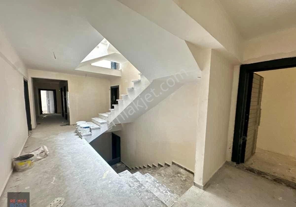 Çankaya'da Lüks Yapılı - Geniş Metrajlı - Full Manzaralı Daire - Görsel 23