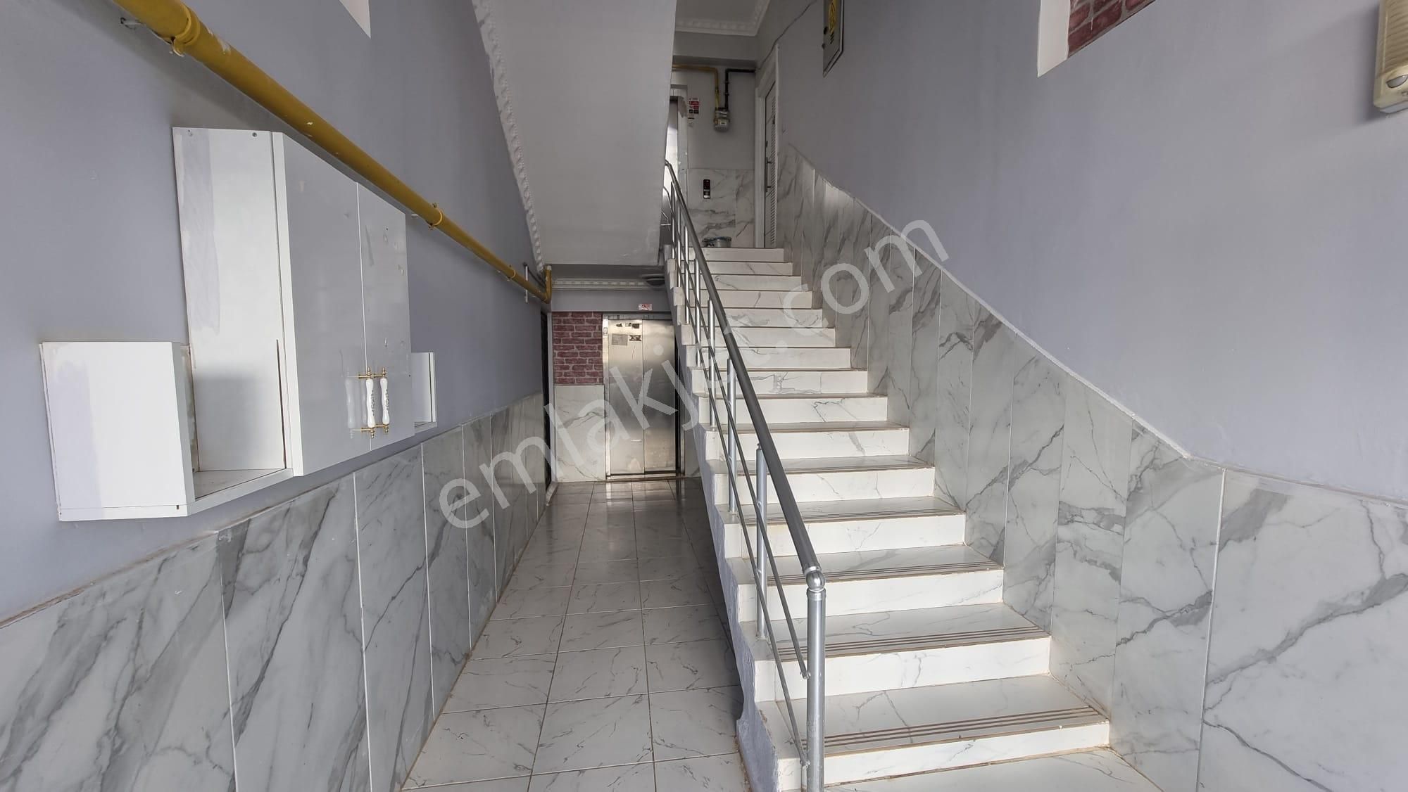 Akev Gayrimenkul'den Seyrantepe'de Site İçi 3+1 Ara Kat Daire - Görsel 22