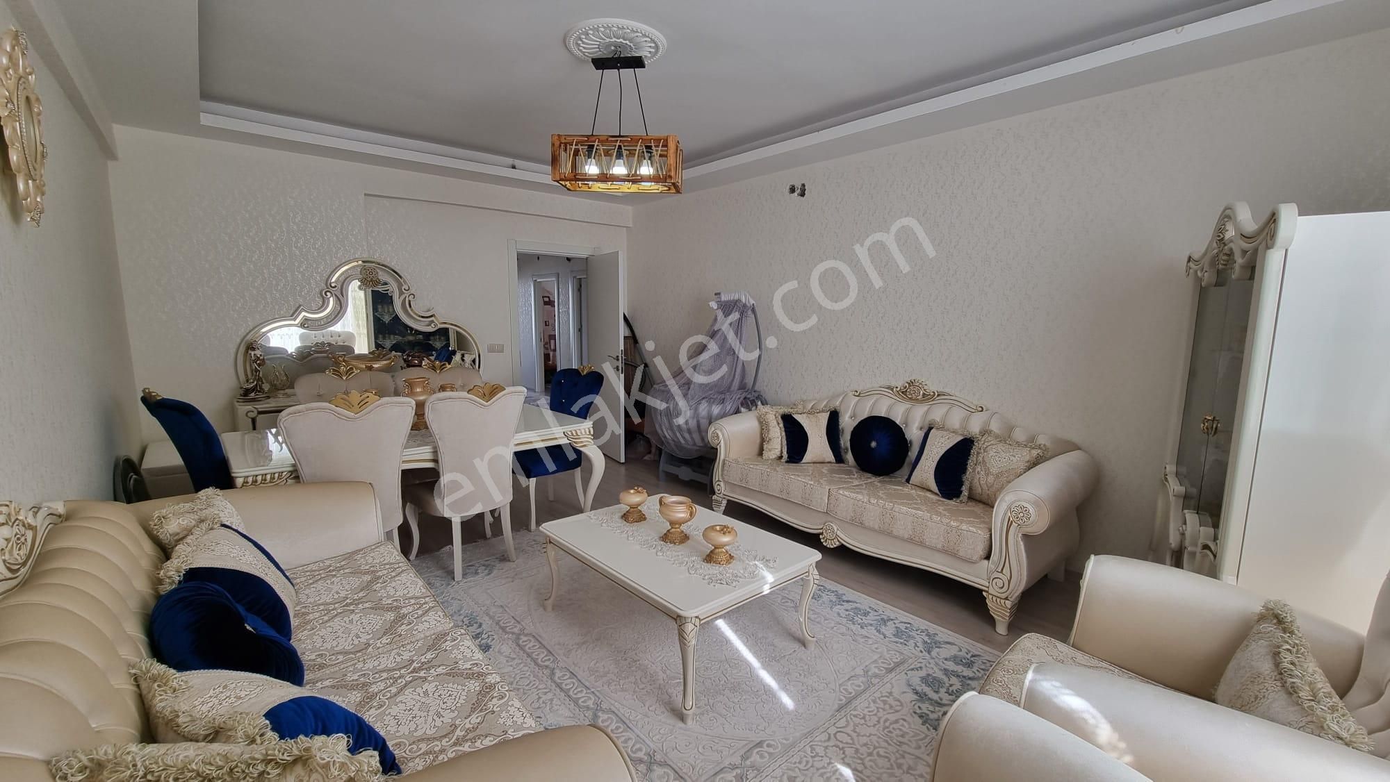 Akev Gayrimenkul'den Seyrantepe'de Site İçi 3+1 Ara Kat Daire