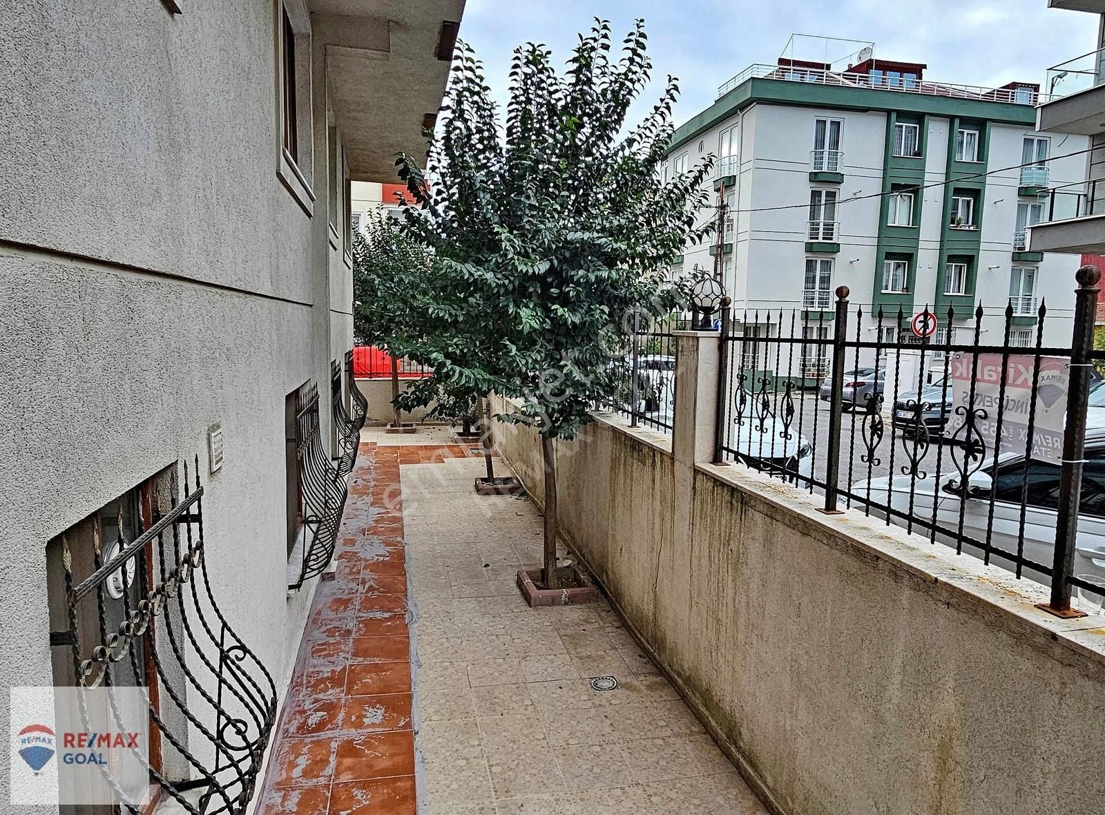 Finans Merkezi Yakınında, Yenilenmiş, Kapalı Otoparklı 2+1 Daire - Görsel 18