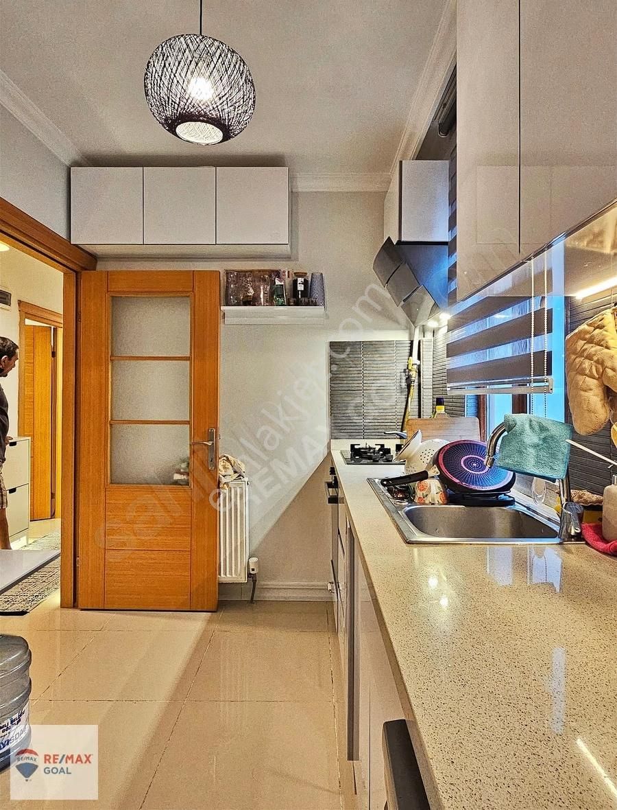 Finans Merkezi Yakınında, Yenilenmiş, Kapalı Otoparklı 2+1 Daire - Görsel 7
