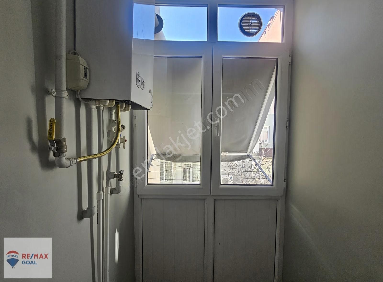 Remax Şirvan'dan Hasanpaşa'da Ara Kat 2+1 Satılık Daire - Görsel 8