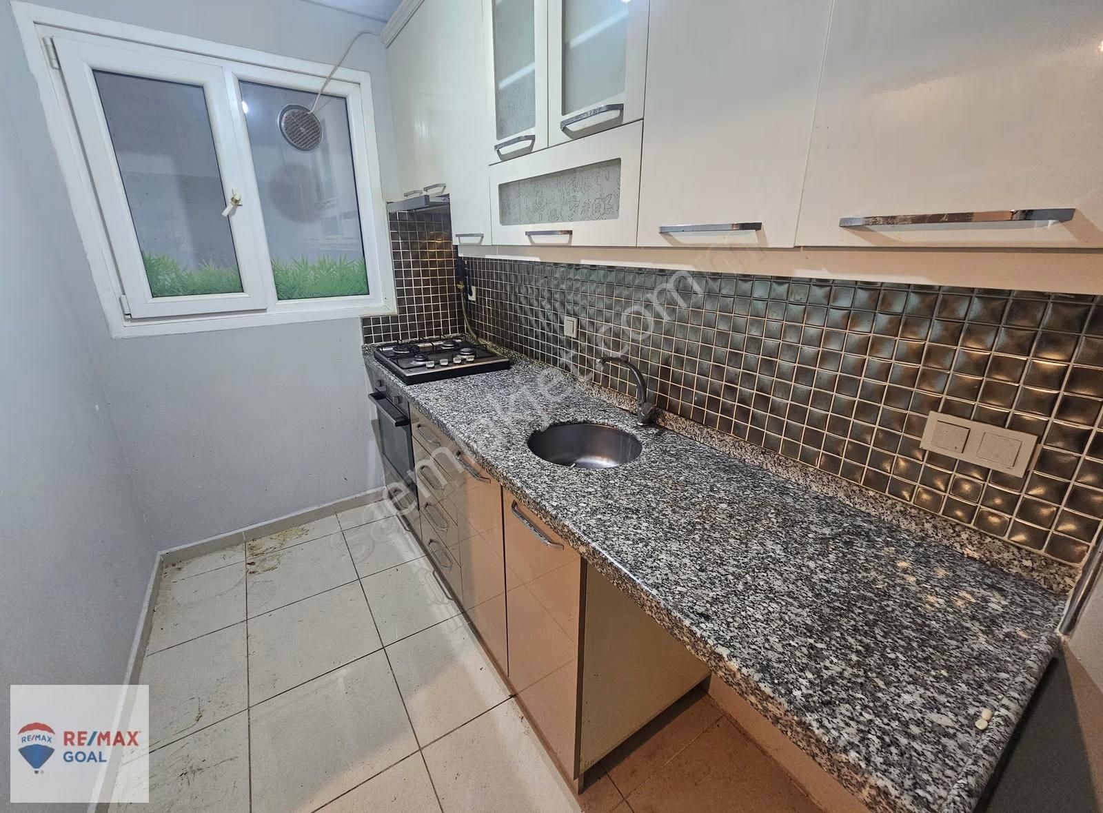 Remax Şirvan'dan Hasanpaşa'da Ara Kat 2+1 Satılık Daire - Görsel 6