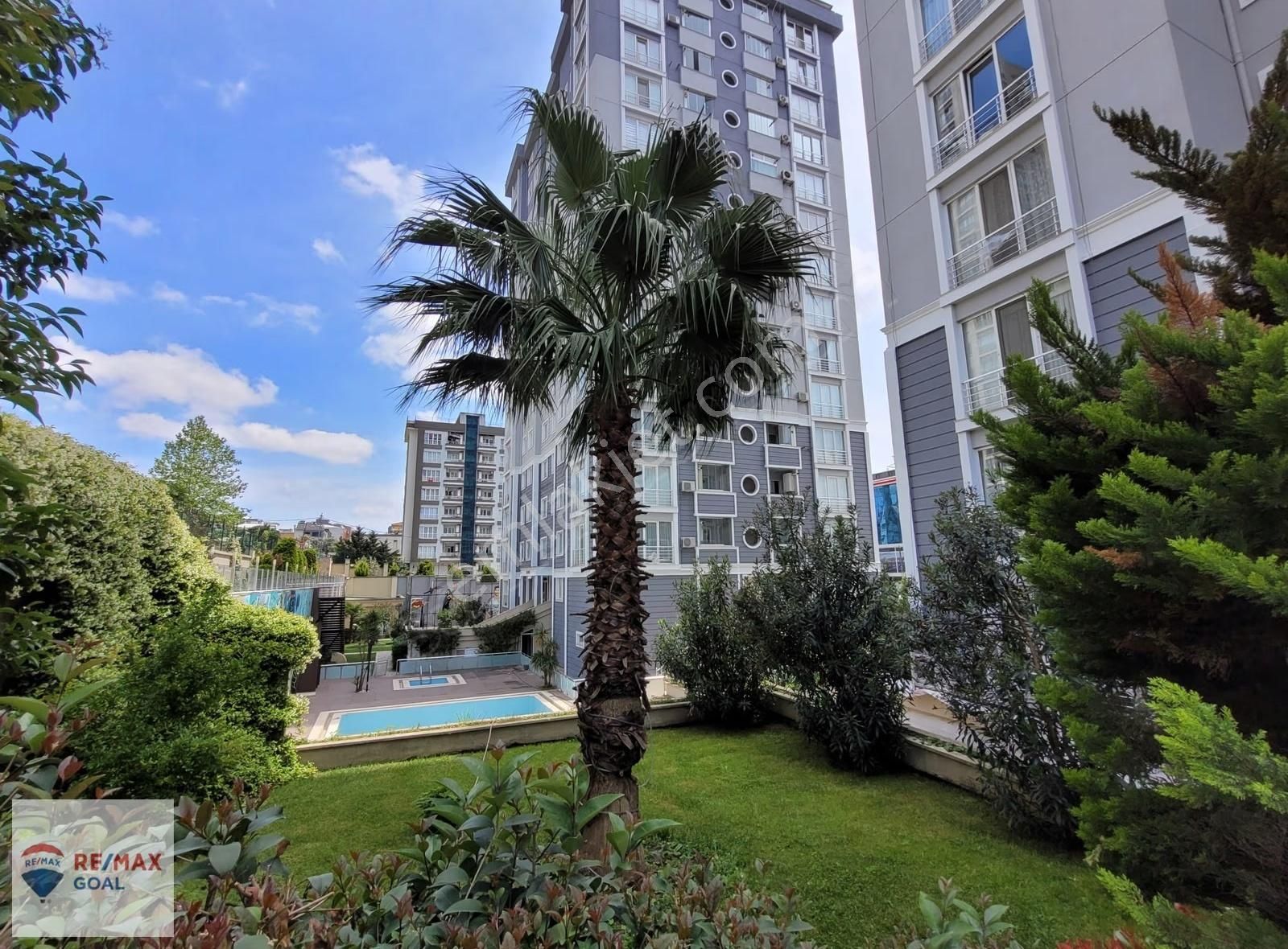 Prestijli Sitede 160 M2/4+1/güvenlik/otopark/havuz/spor Alanları