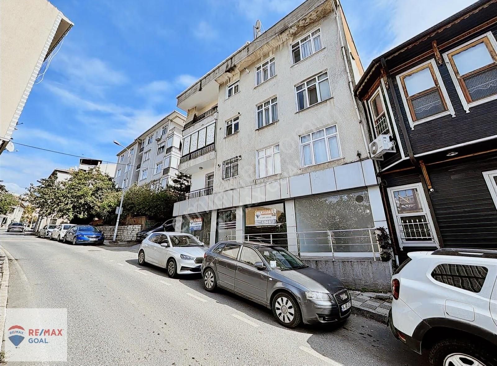 Koşuyolu Caddesinde Mağaza Ve Ofisleri - Görsel 16