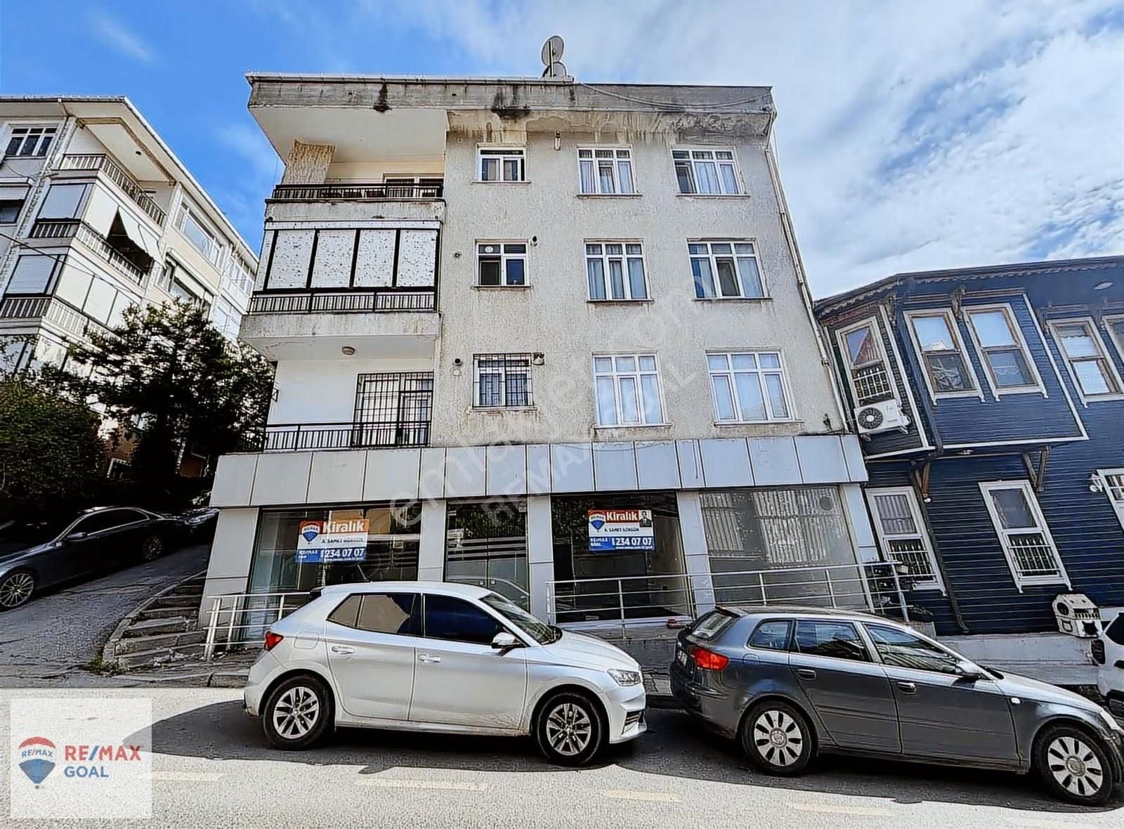 Koşuyolu Caddesinde Mağaza Ve Ofisleri - Görsel 15