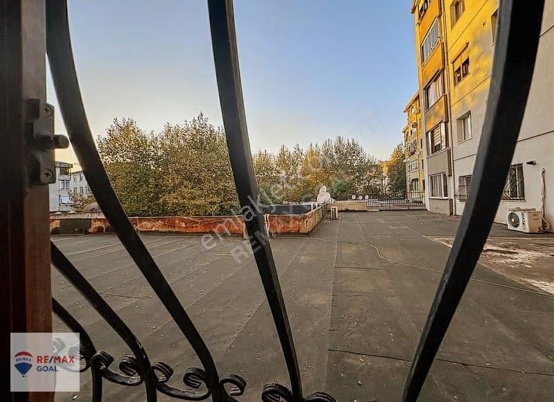 Küçükyalı'da Merkezi Konumda Masrafsız 3+1 Kiralık Daire - Görsel 4