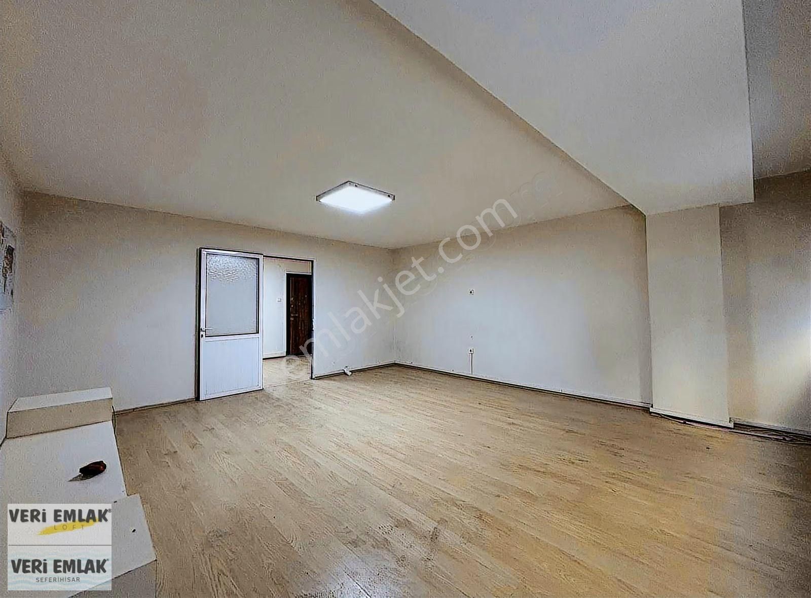 Alsancak Kıbrıs Şehitleri Yakını 1+1 Boş 1.kat Kiralık Ofis/büro - Görsel 7