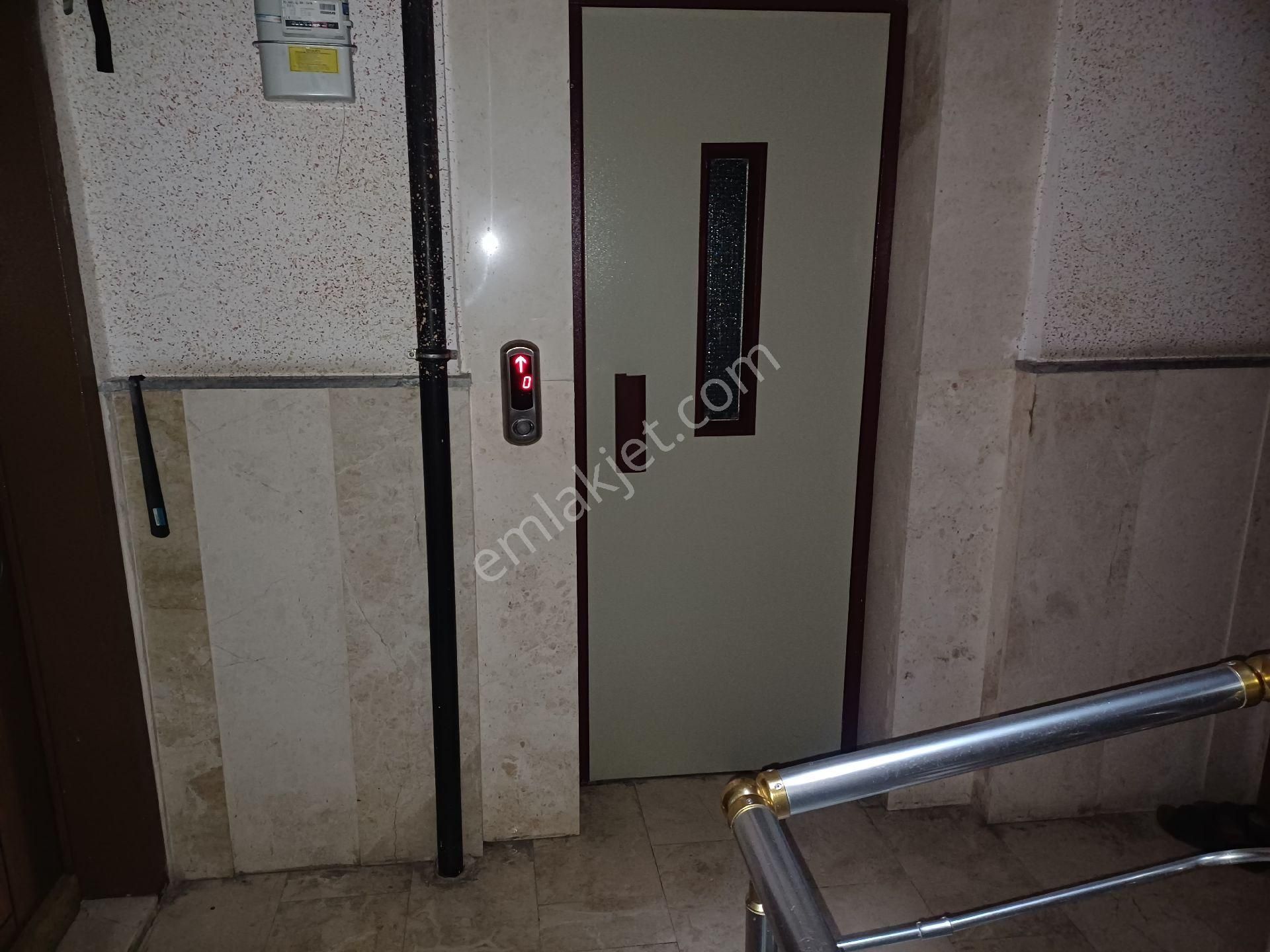 Kalekışladan Cadde Yakını Kiralık 3+1daire - Görsel 27
