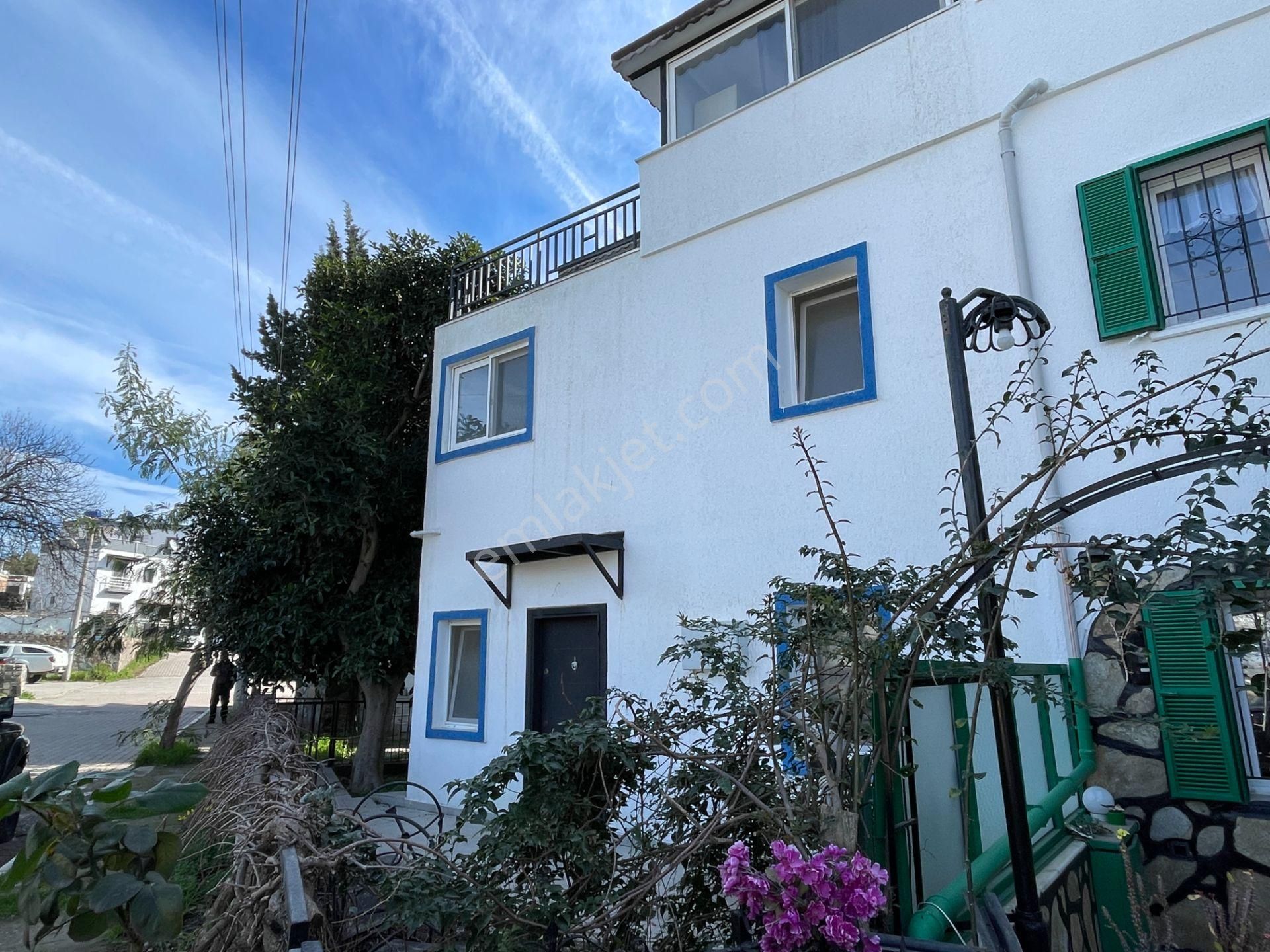 Turgutreis Merkezde Tek Tapu, 3 Bağımsız Birim: Yüksek Kira Getirili Müstakil Bina