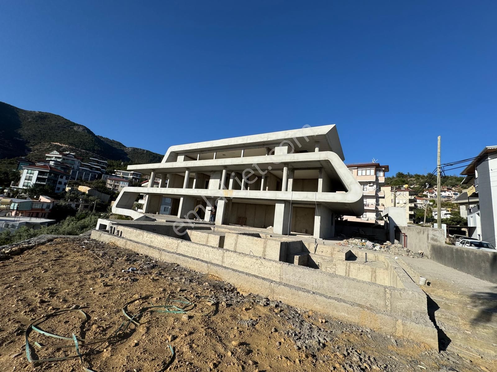 Alanya Cikcilli'de Satılık Ultra Lüks 7+3 Full Manzaralı Villa - Görsel 25