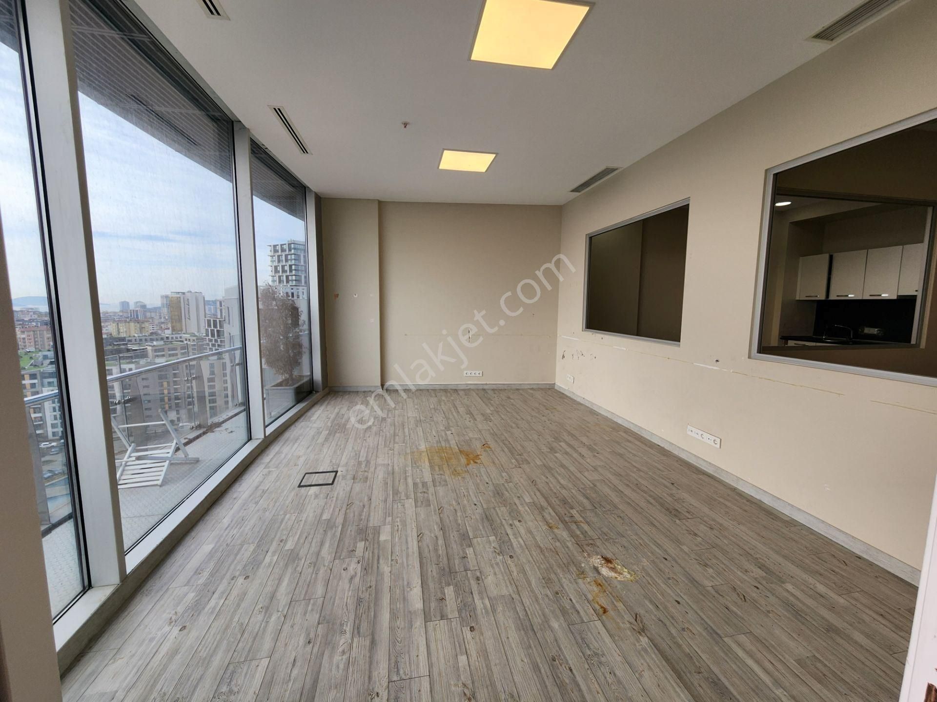 Kartal Kule'de Deniz&adalar Manzaralı Kiralık Ofis En Geniş Tip - Görsel 5