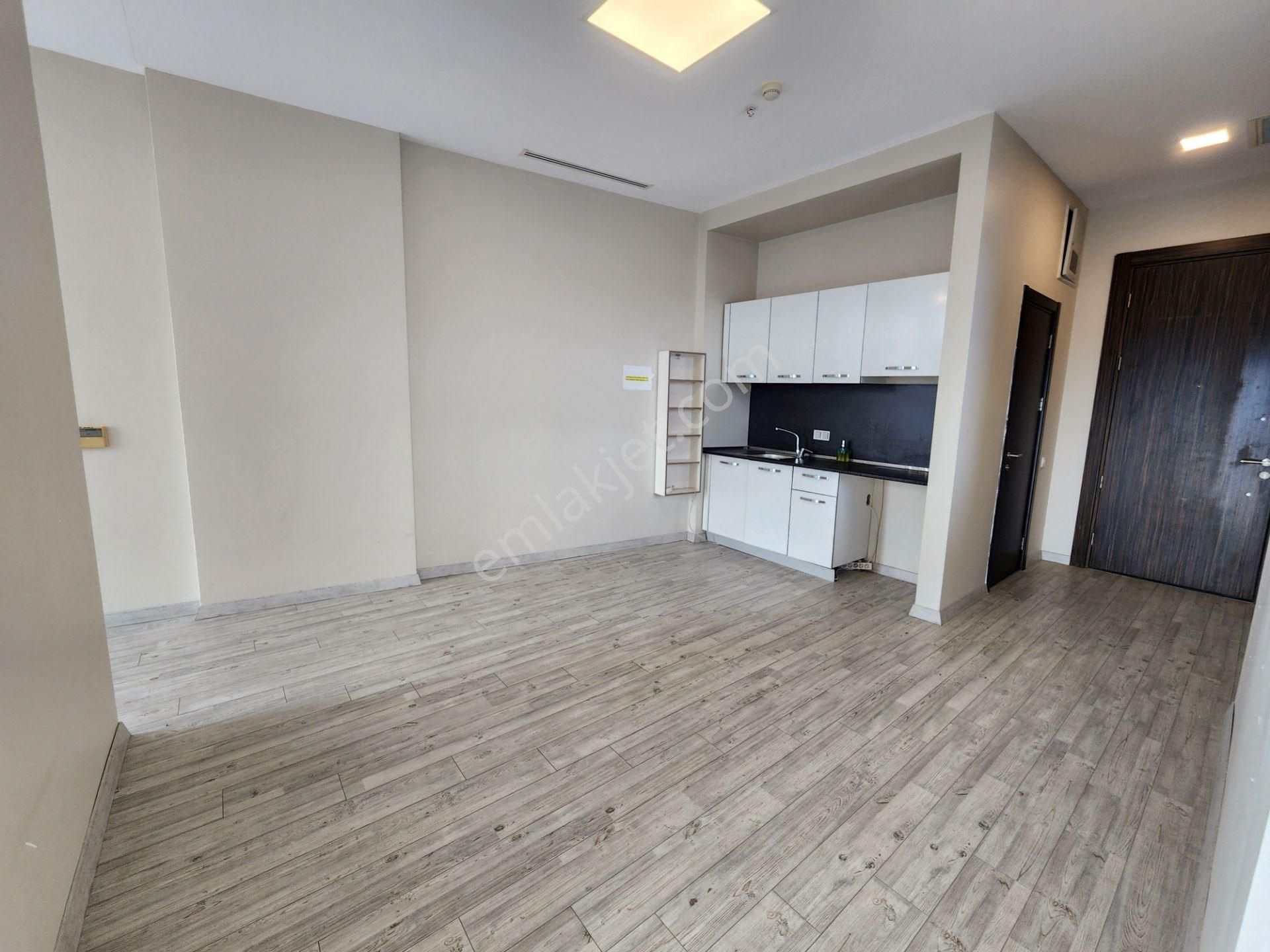 Kartal Kule'de Deniz&adalar Manzaralı Kiralık Ofis En Geniş Tip - Görsel 18