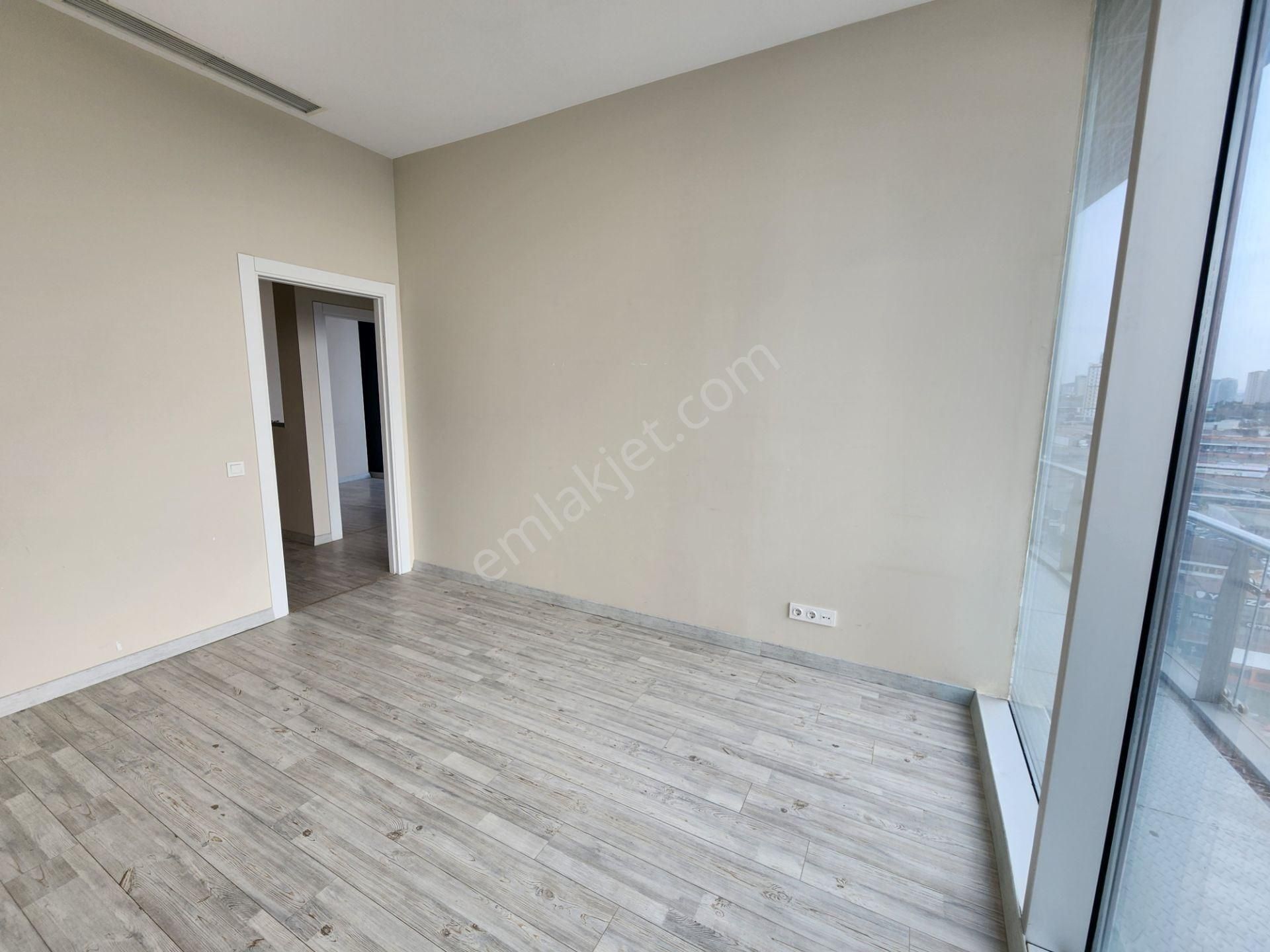 Kartal Kule'de Deniz&adalar Manzaralı Kiralık Ofis En Geniş Tip - Görsel 17