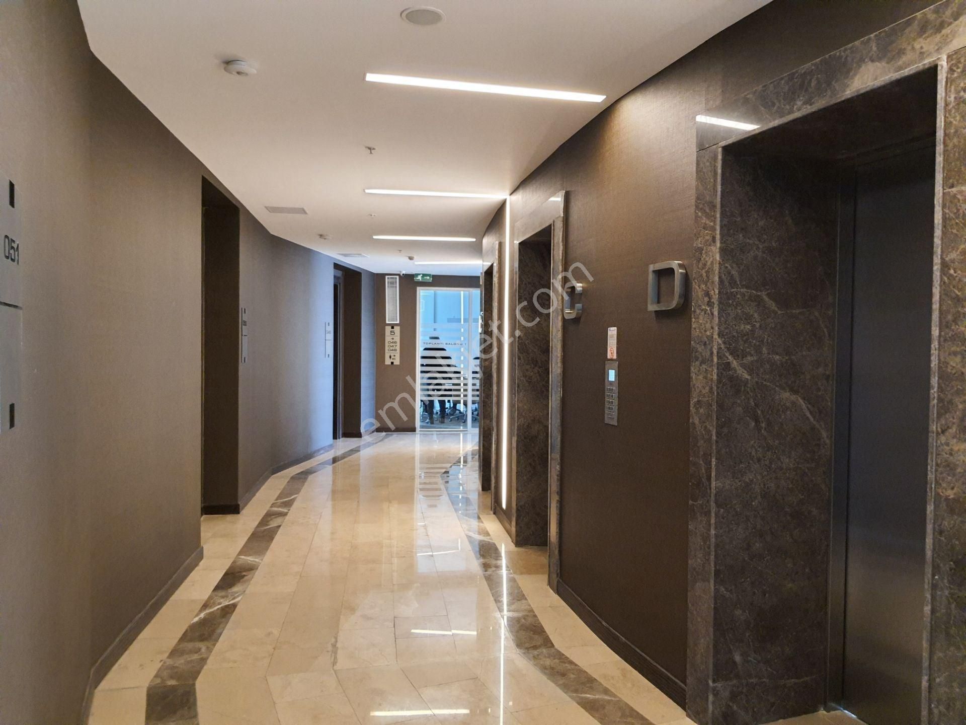 Kartal Kule'de Deniz&adalar Manzaralı Kiralık Ofis En Geniş Tip - Görsel 20