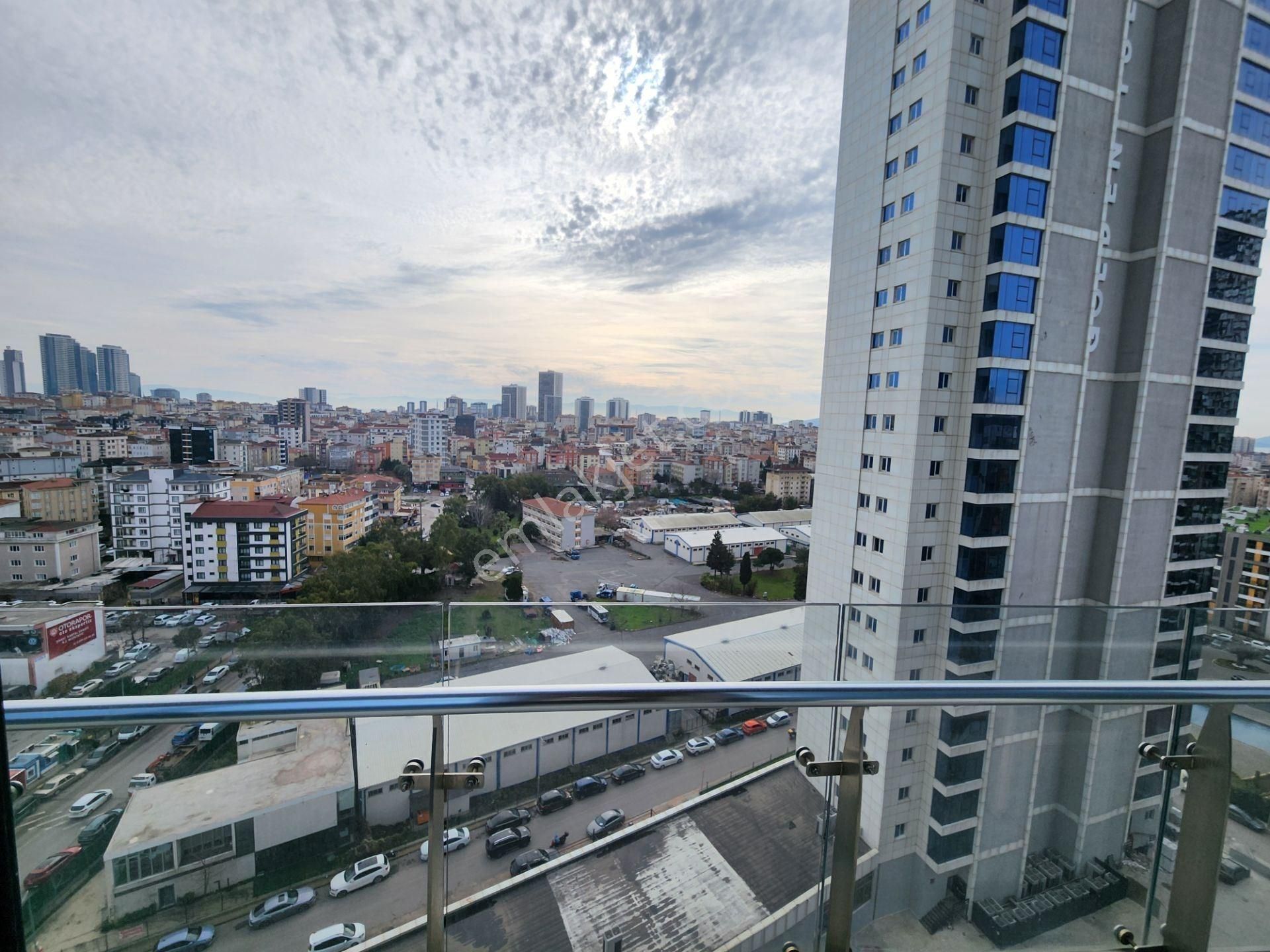 Kartal Kule'de Deniz&adalar Manzaralı Kiralık Ofis En Geniş Tip - Görsel 2