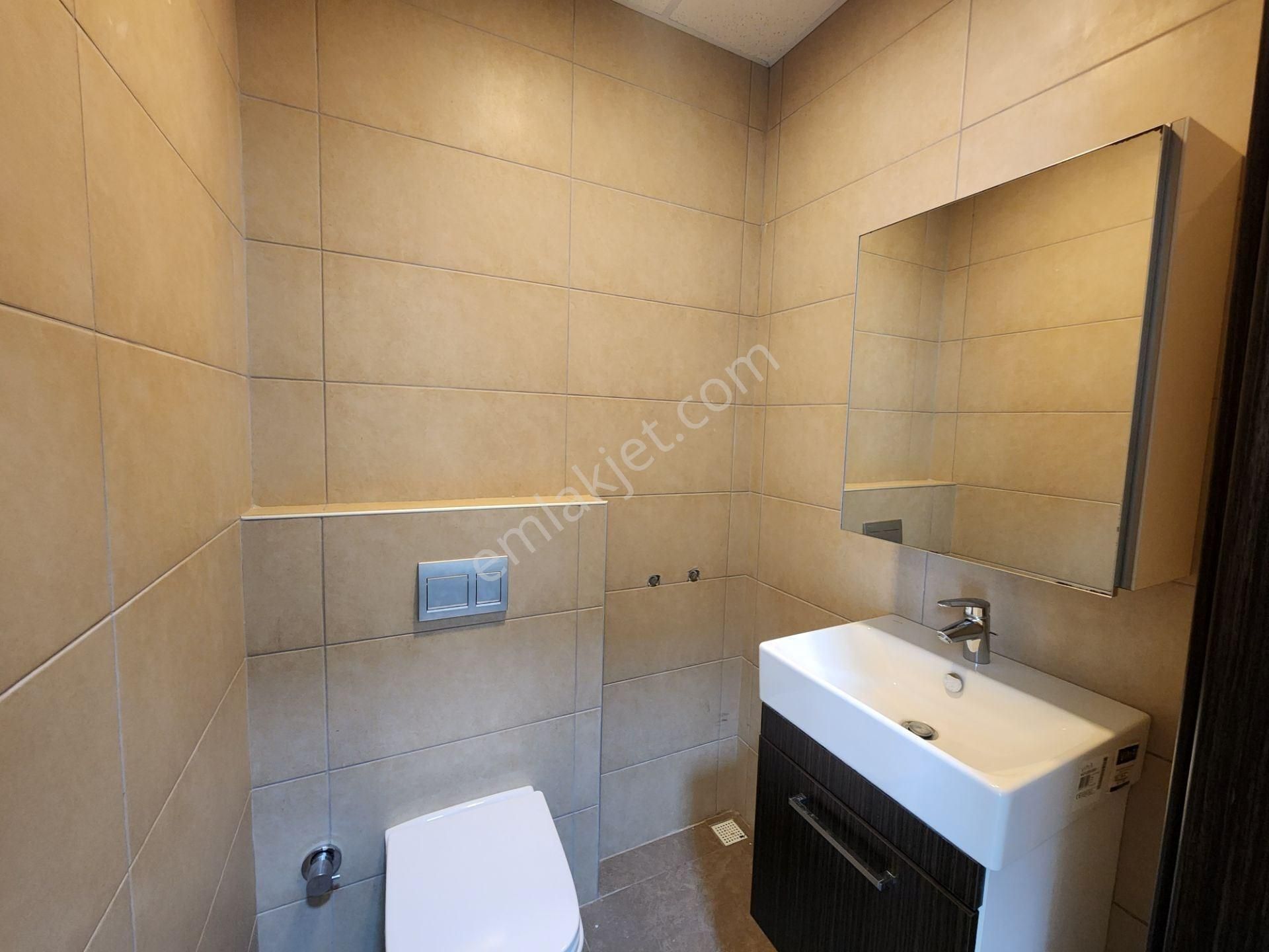 Kartal Kule'de Deniz&adalar Manzaralı Kiralık Ofis En Geniş Tip - Görsel 10