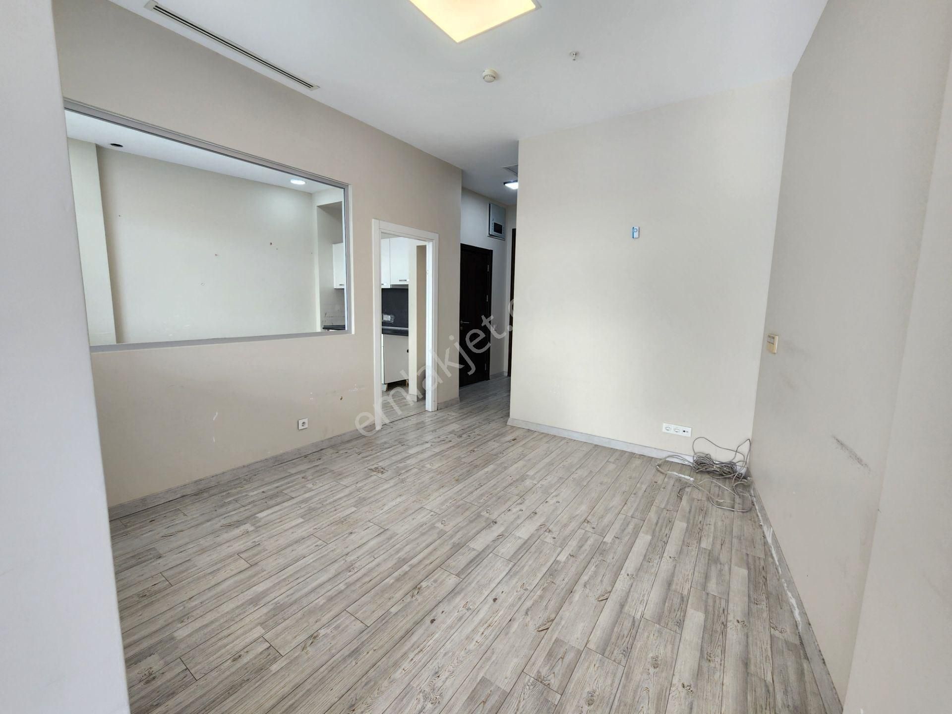 Kartal Kule'de Deniz&adalar Manzaralı Kiralık Ofis En Geniş Tip - Görsel 7