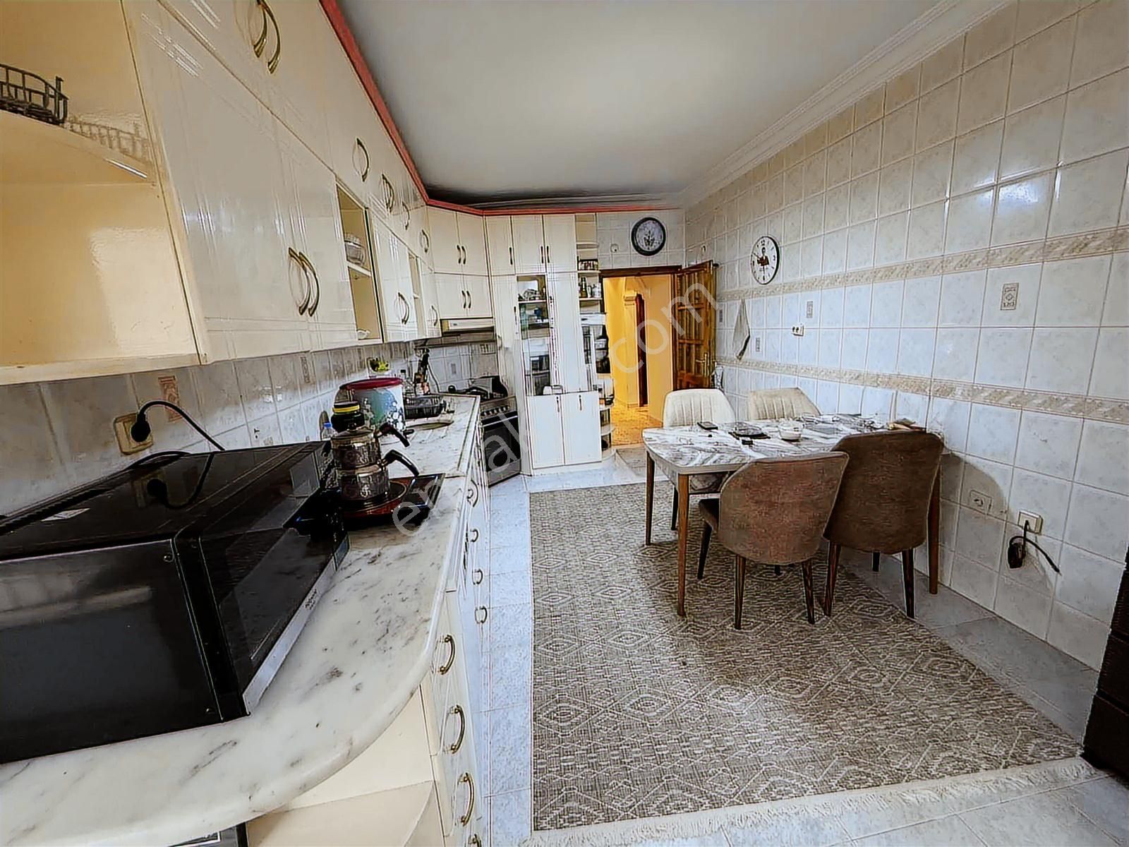 Çarşı Merkezde Geniş Ve Ferah 3+1 Satılık Daire - Görsel 4