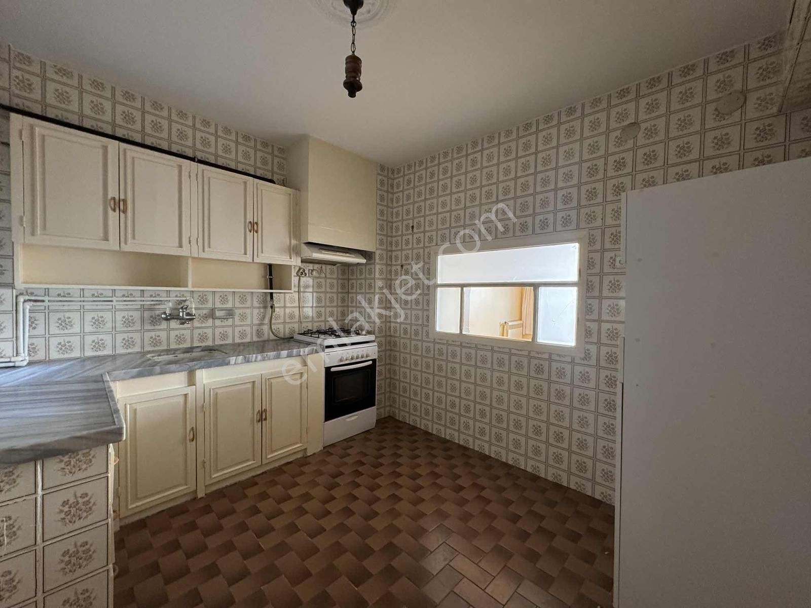 Bürmen'den Göztepe Klüp Binası Karşısı Sahile Çok Yakın Daire - Görsel 18