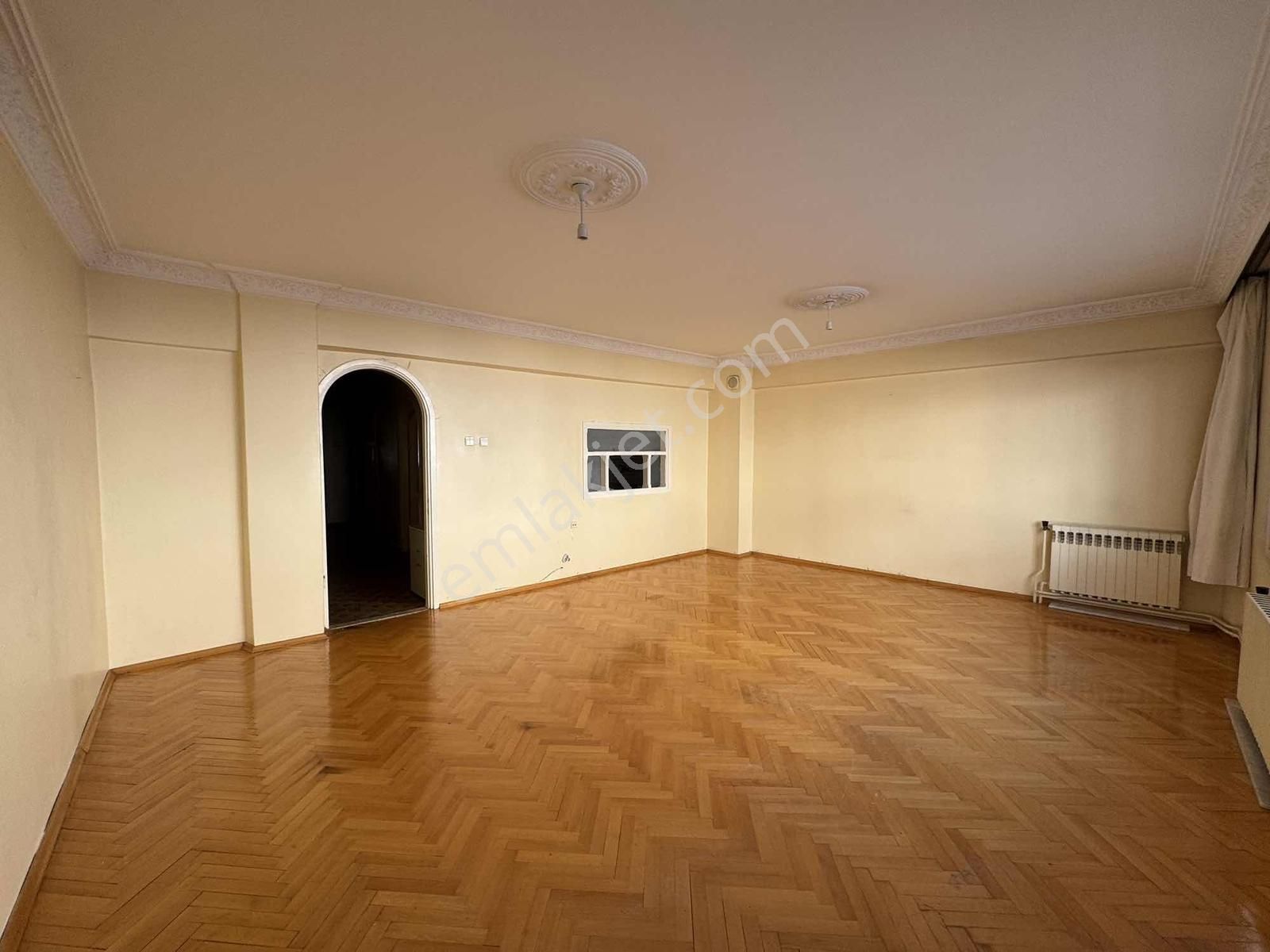 Bürmen'den Göztepe Klüp Binası Karşısı Sahile Çok Yakın Daire - Görsel 6