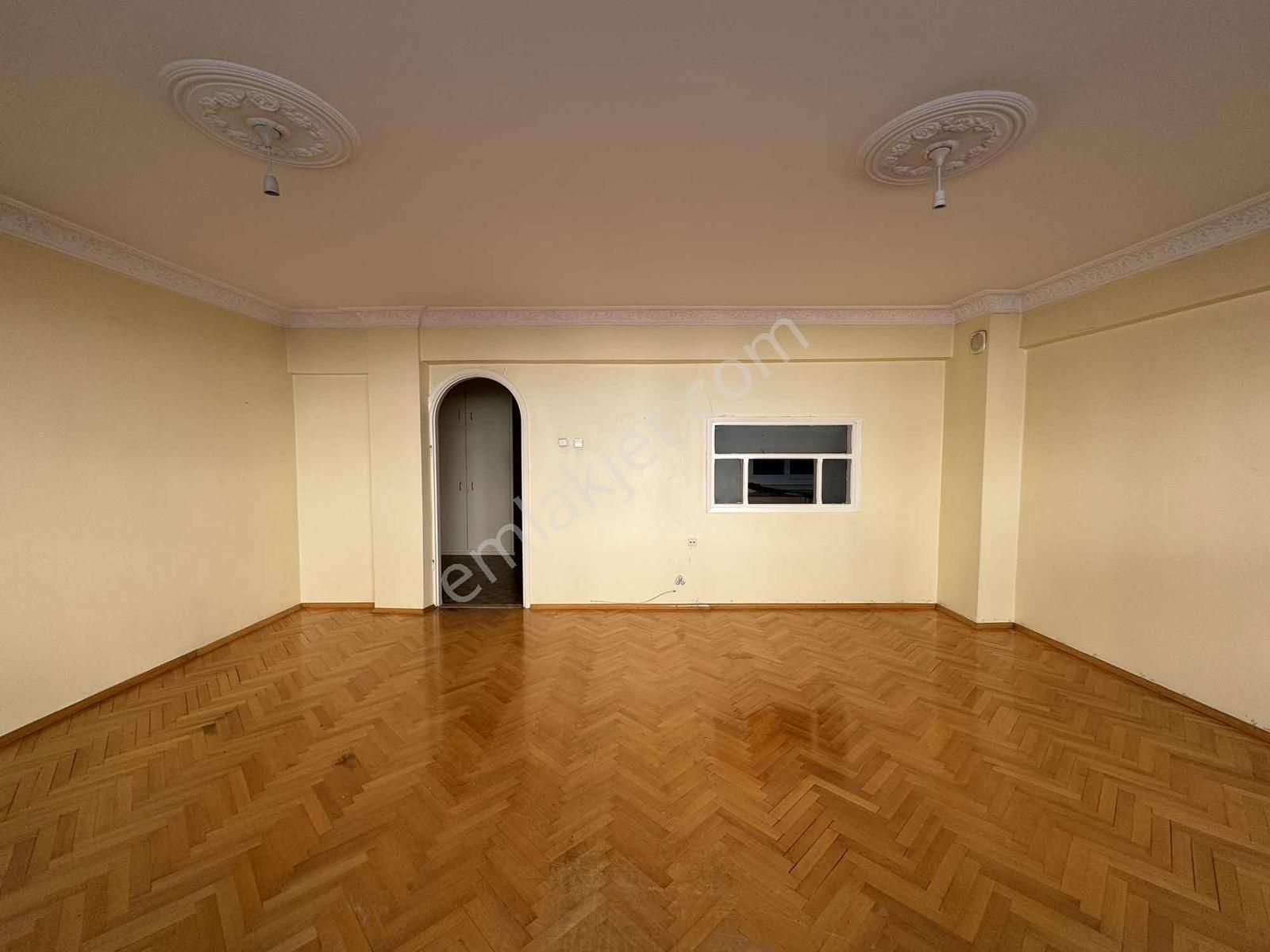 Bürmen'den Göztepe Klüp Binası Karşısı Sahile Çok Yakın Daire - Görsel 17