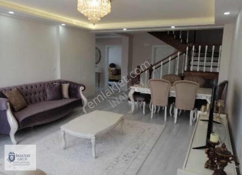 Başiskele Damlarda 5+1 Triplex Villa