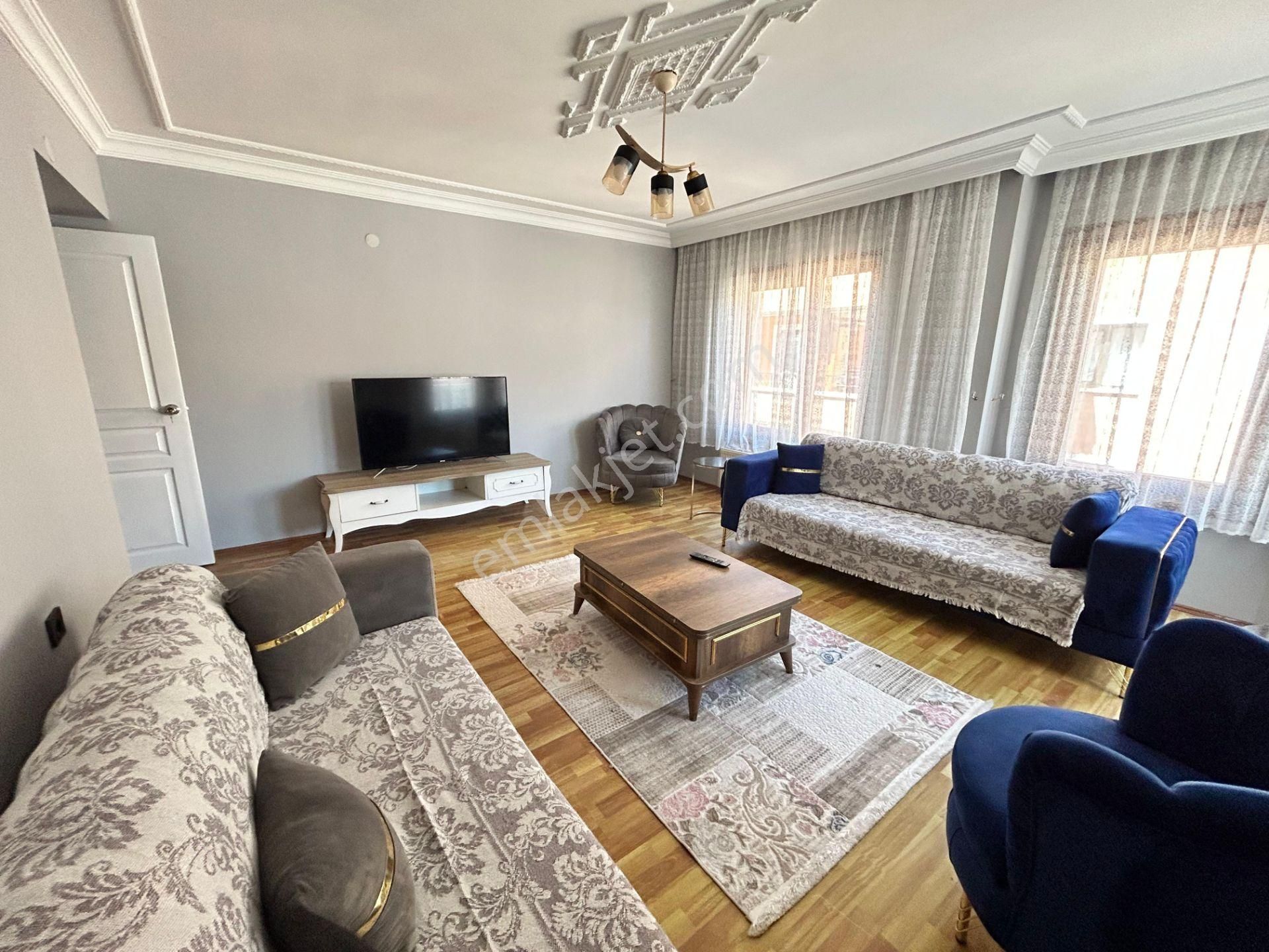 Lider Emlak'tan Güneşevler Merkezde Eşyalı Kiralık 3+1 Daire - Görsel 3
