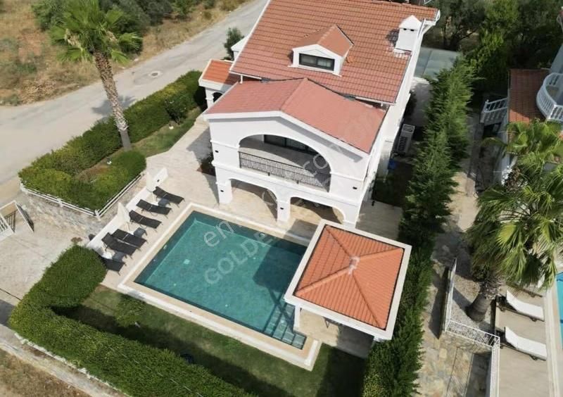 Ovacıkın En Prestijli Noktasında 4+2 Muhteşem Villa!