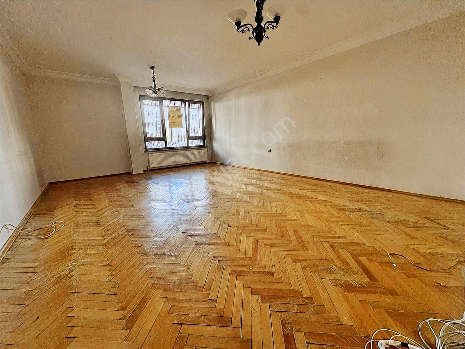 Tenor'dan Dikmen Ve Sinan Cd. Dibi 2+1 90m2 Kiralık Yüksek Giriş