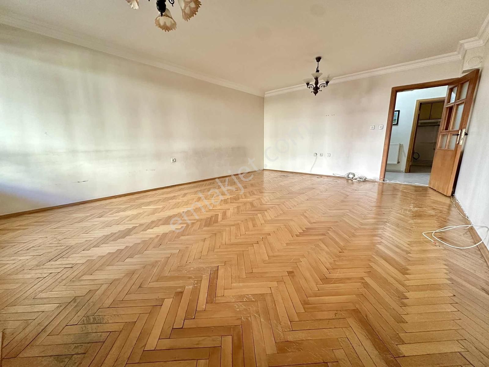 Tenor'dan Dikmen Ve Sinan Cd. Dibi 2+1 90m2 Kiralık Yüksek Giriş - Görsel 8