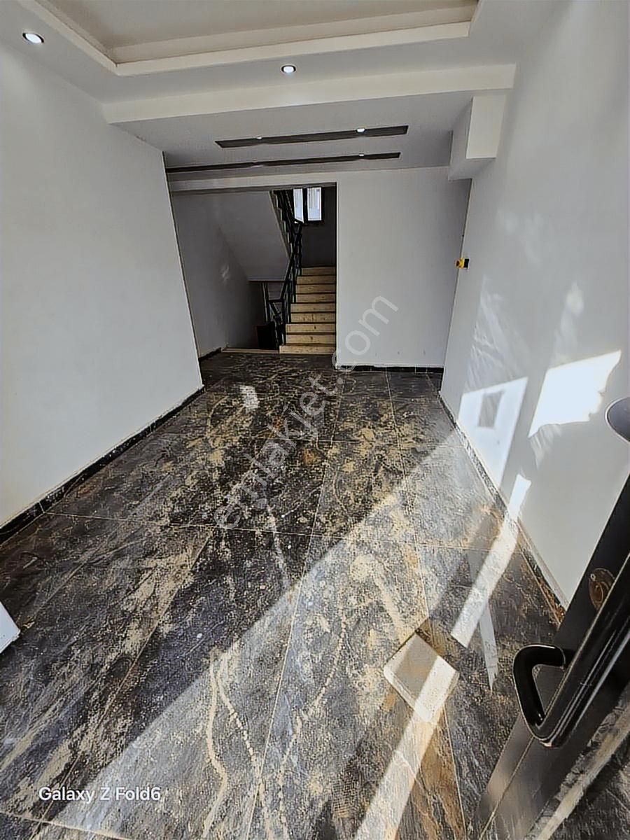 Vesile'den Oturuma Hazır 1+1 Cazip Köşe Daire - Görsel 2