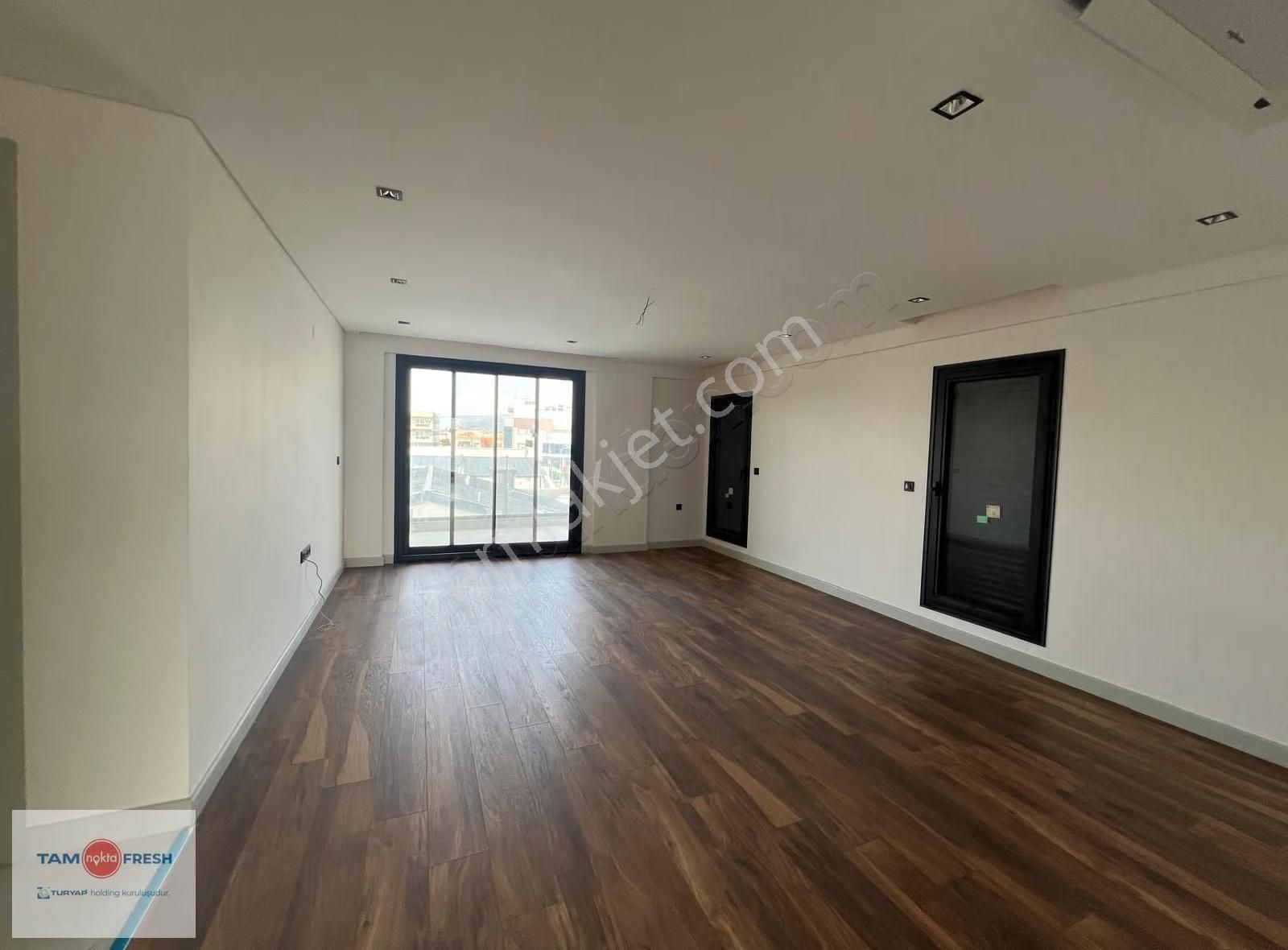 Menderesin En Prestijli Projesinde Site İçi 3+1 Kiralık Daire - Görsel 7