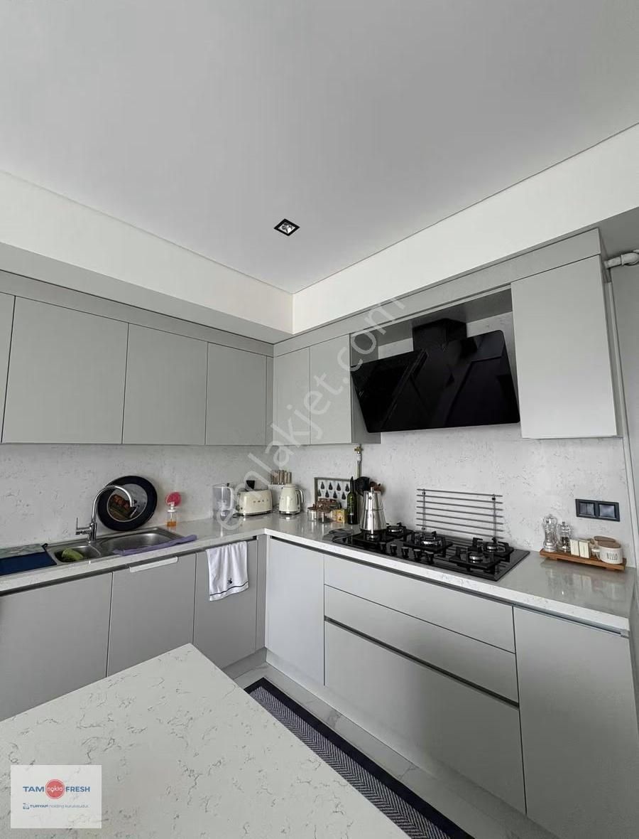 Menderesin En Prestijli Projesinde Site İçi 3+1 Kiralık Daire - Görsel 24