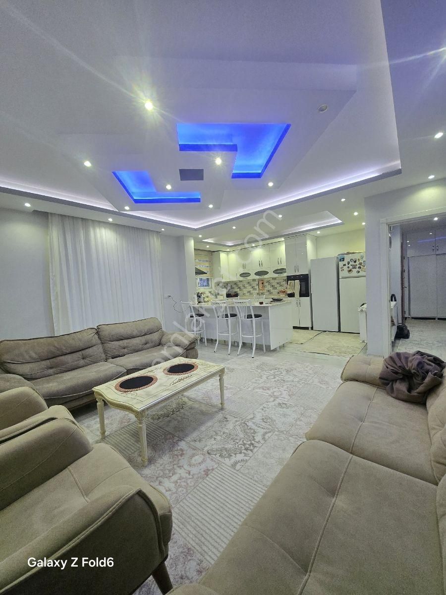 Vesile'den 3.5 Katlı İçi Yapılı Bina