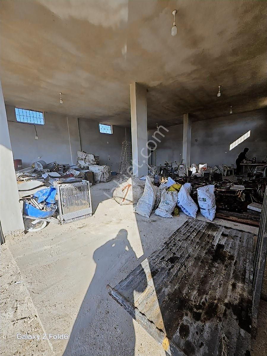 Vesile'den Önü Dükkan Arkası Ev - Görsel 9