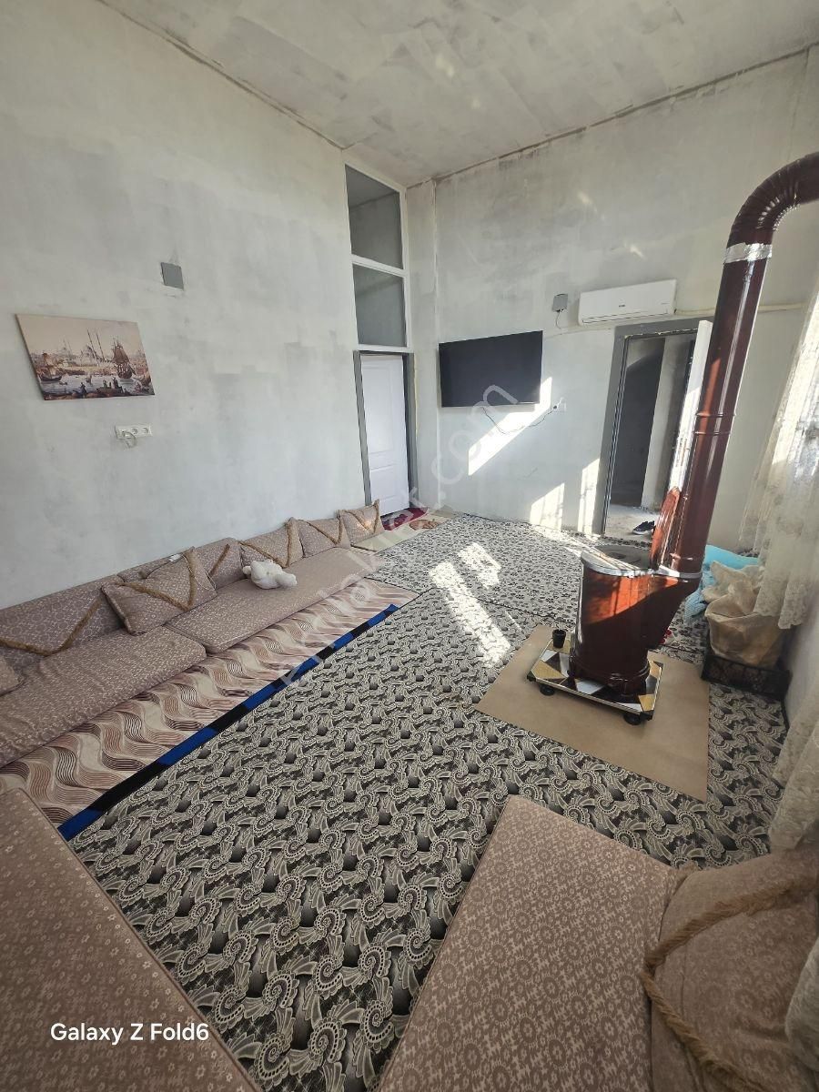 Vesile'den Önü Dükkan Arkası Ev - Görsel 26