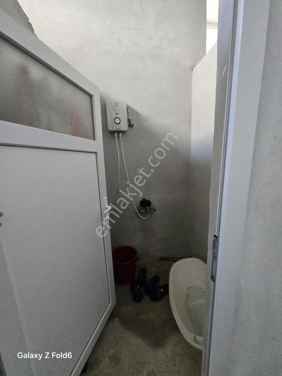 Vesile'den Önü Dükkan Arkası Ev - Görsel 24