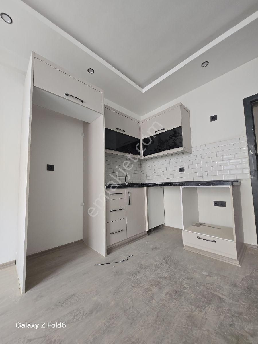 Vesile'den İskanlı Yatay Mimarı 1+1 Sıfır Daire - Görsel 12