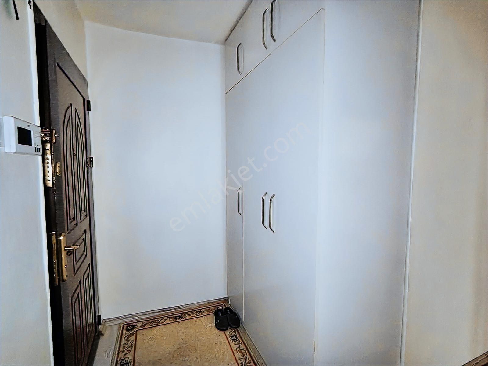 Etlik Kıvrımlı Sokakta Kiralık Daire - Görsel 9