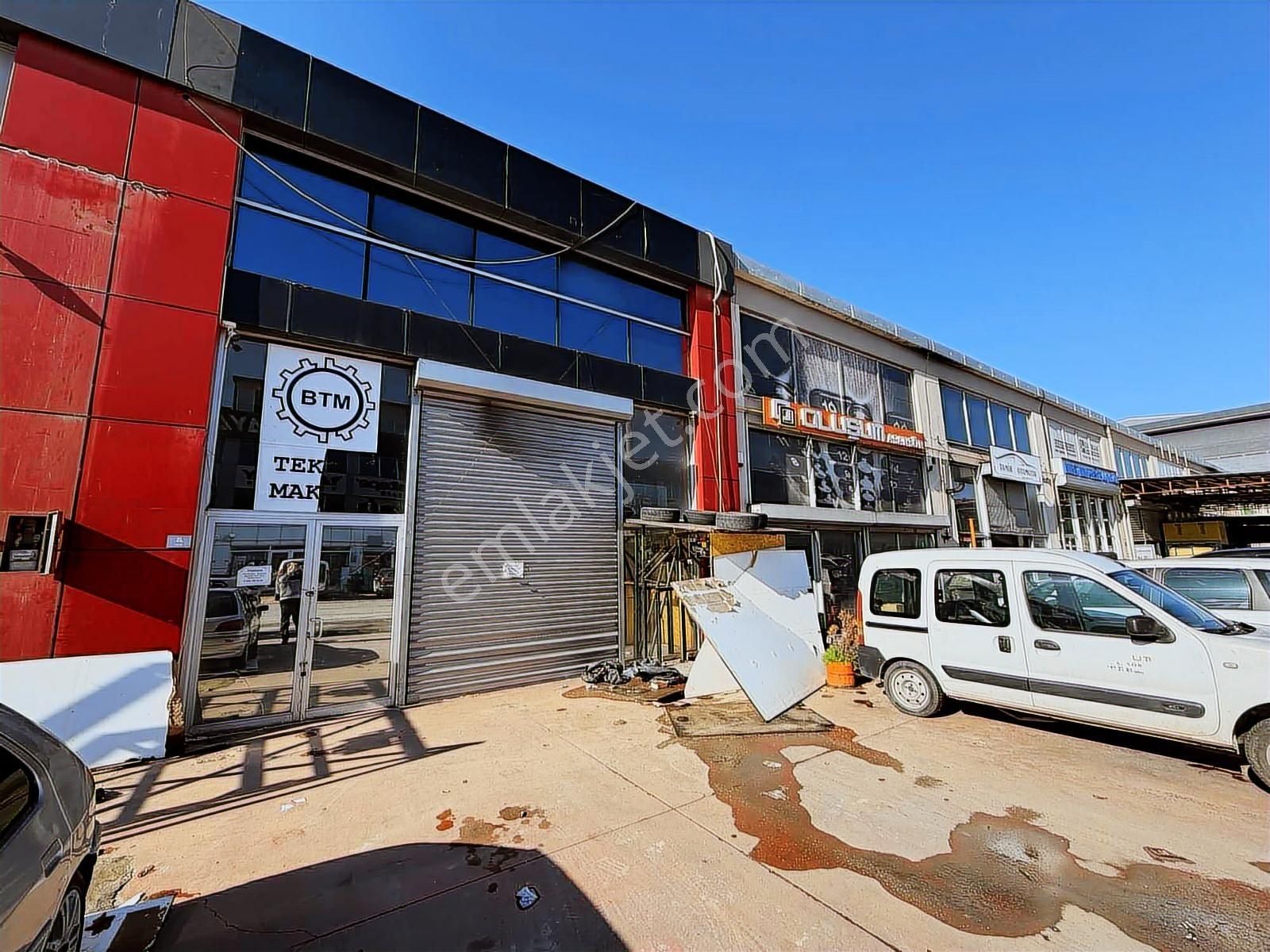 Nilüfer Ticaret Merkezi 400 M2 Kullanıma Hazır Satılık Dükkan