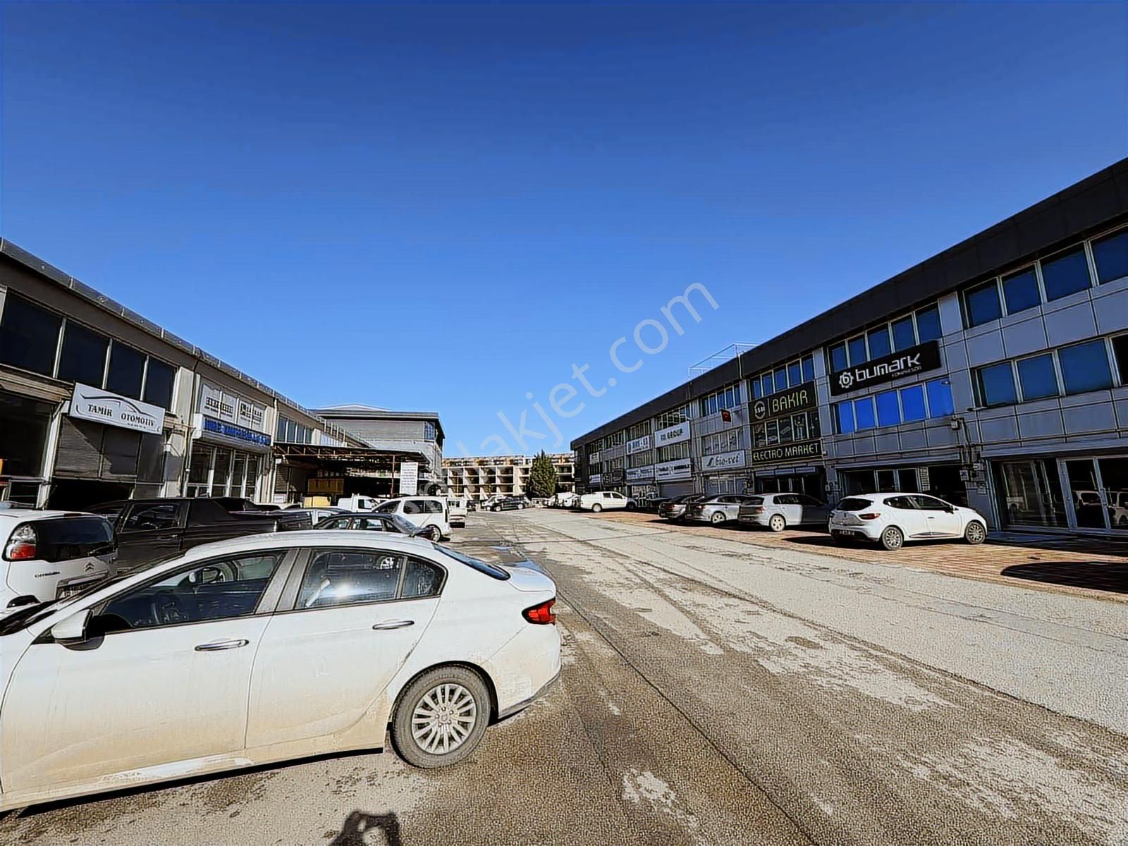 Nilüfer Ticaret Merkezi 400 M2 Kullanıma Hazır Satılık Dükkan - Görsel 10