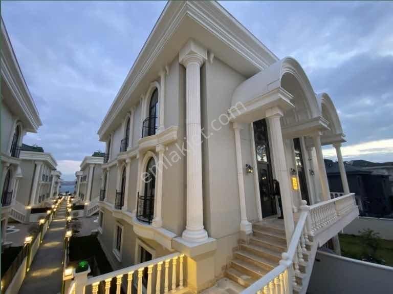 Deniz Manzaralı Havuzlu 6+3 Sıfır Villa