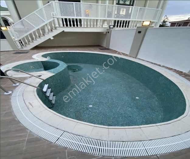 Deniz Manzaralı Havuzlu 6+3 Sıfır Villa - Görsel 7